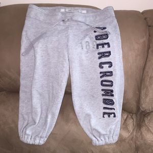 Abercrombie sweatpants.   Short length.   Small